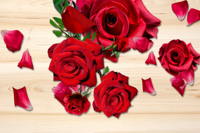 ROSE ESSENTIAL OIL